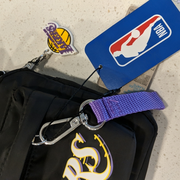 Lakers Small Crossbody bag - Picture 2 of 6